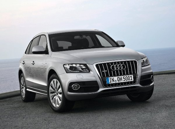 Audi-Q5_Hybrid_quattro_2012_article_ (02).jpg